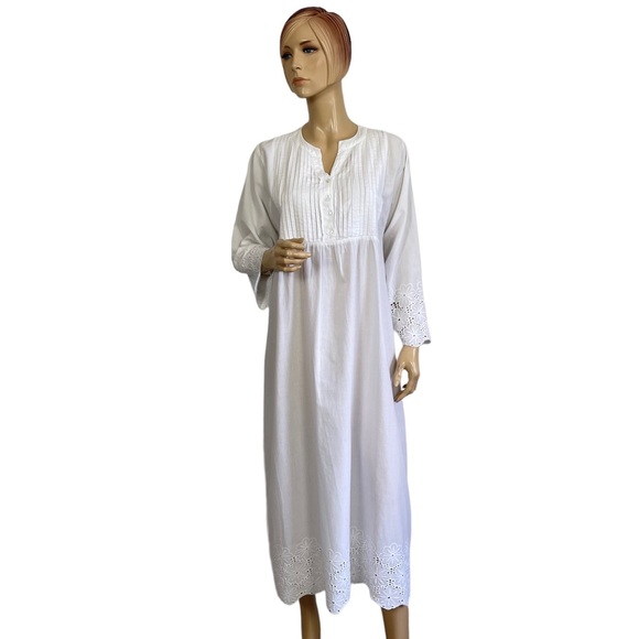 The 1 for U Women's Eyelet Trim Nightgown Sleepwear Dress in White Large